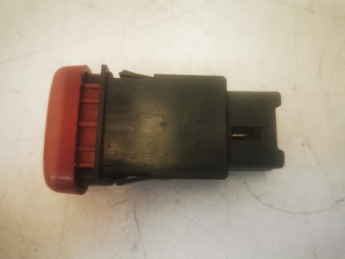 Boton warning Suzuki varios modelos