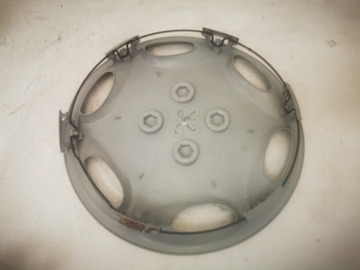 Tapacubos nuevo original Peugeot 106 II