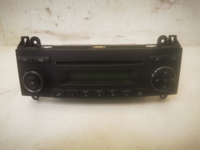 Sistema Audio Radio CD Mercedes Sprinter 3.5T 2012