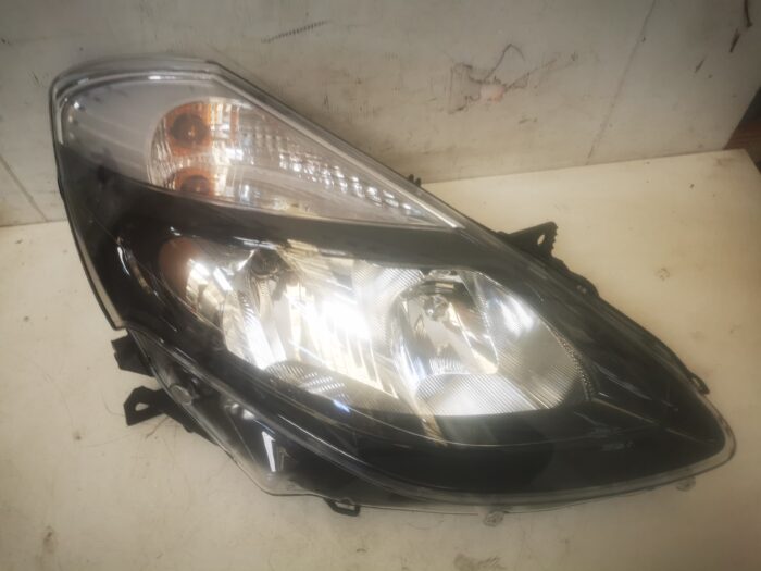 Faro delantero derecho Renault Clio III nuevo original