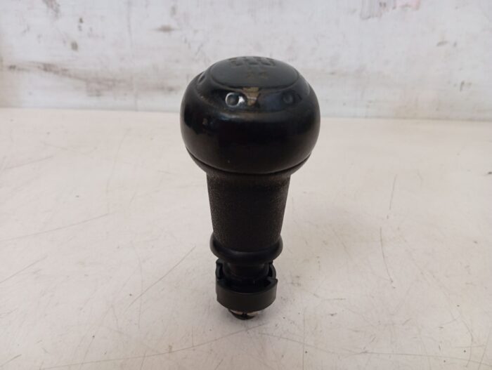 Pomo palanca de cambios Seat Ibiza III 6L 2003