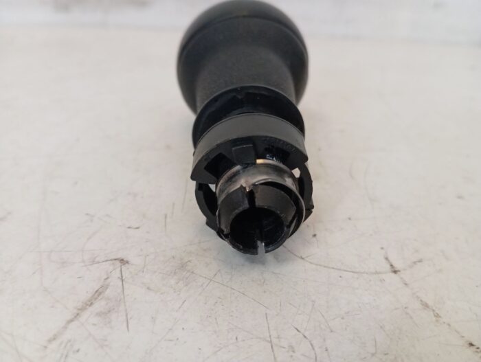 Pomo palanca de cambios Seat Ibiza III 6L 2003