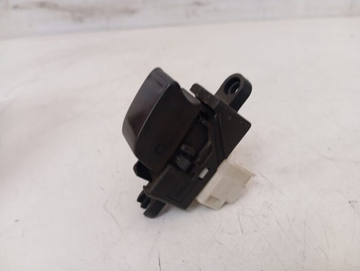 Botón elevalunas delantero derecho Nissan Almera Tino