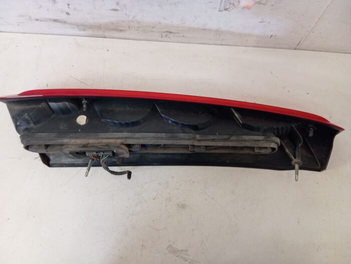 Piloto trasero derecho Ford Focus C-max 2004