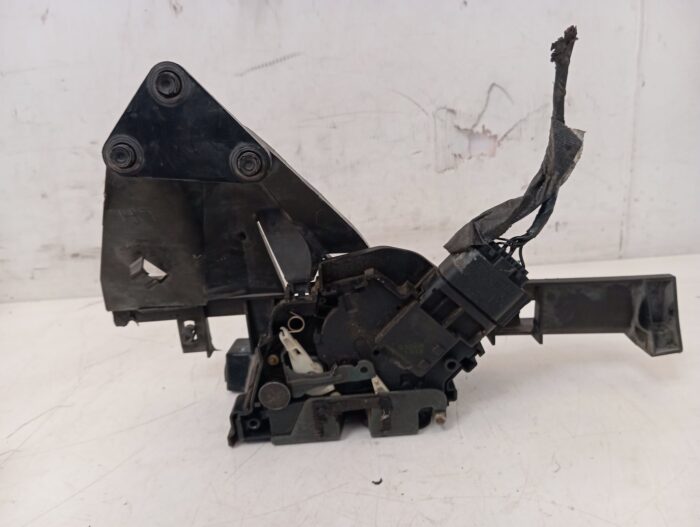 Cerradura puerta delantera izquierda Ford Focus C-max 2004