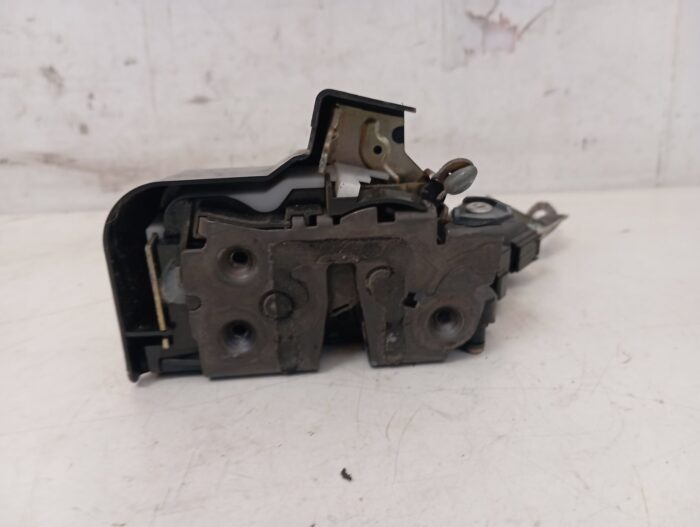 Cerradura puerta delantera derecha Ford Focus C-max 2004