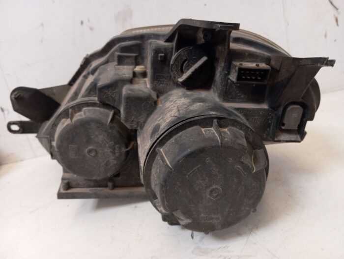 Faro derecho Citroën C8 2006