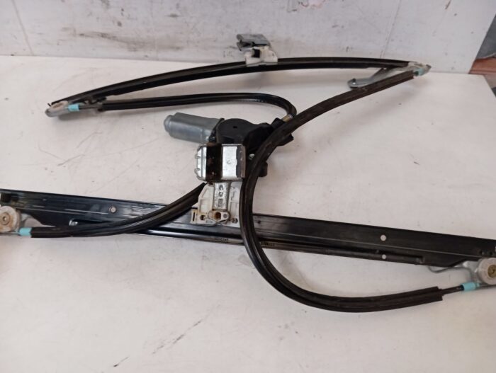 Elevalunas delantero izquierdo con motor Chrysler Voyager IV