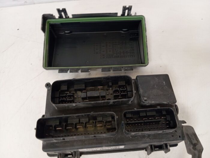 Caja fusibles BSI Opel Corsa D 2006
