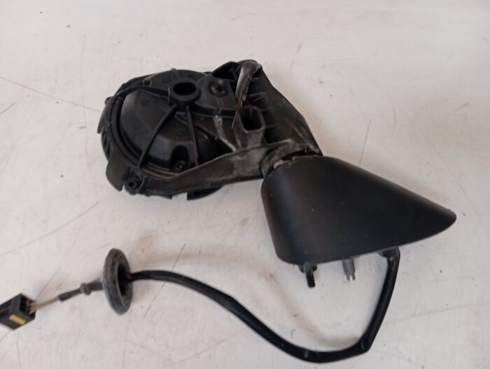Soporte retrovisor derecho Opel Corsa D 2007