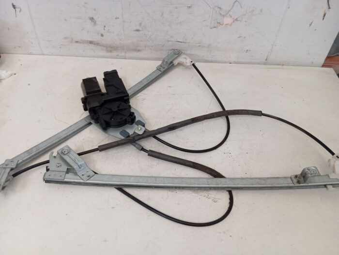 Elevalunas delantero izquierdo con motor Renault Espace IV 2005