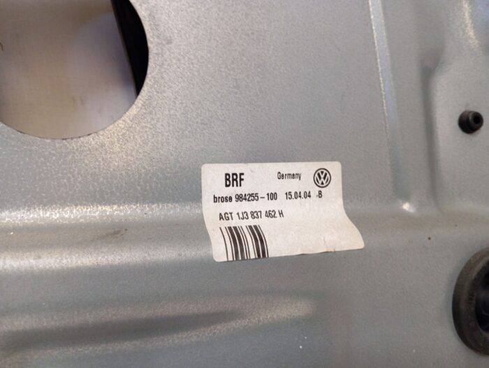 Elevalunas Delantero Derecho Volkswagen Golf IV 2002