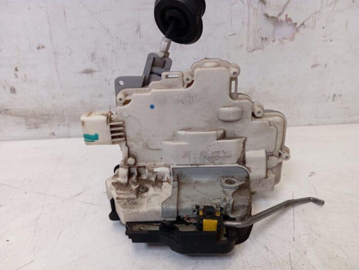 Cerradura Puerta Trasera Izquierda Audi A6 Avant 2005 Gasolina
