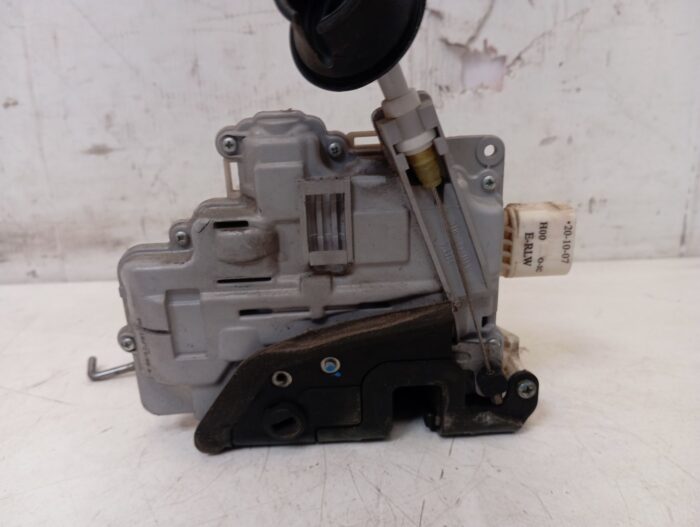 Cerradura Puerta Trasera Izquierda Audi A6 Avant 2005 Gasolina