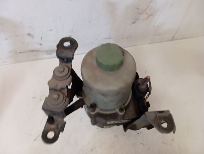 Bomba dirección Seat Ibiza III 6L 2005