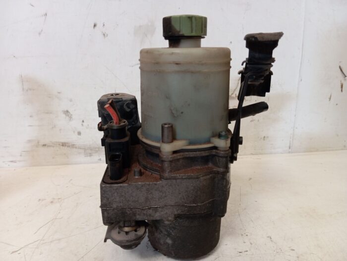 Bomba dirección Seat Ibiza III 6L 2005