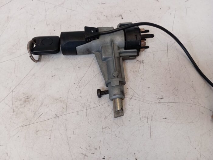 Conmutador de arranque con llave Audi 80 1995