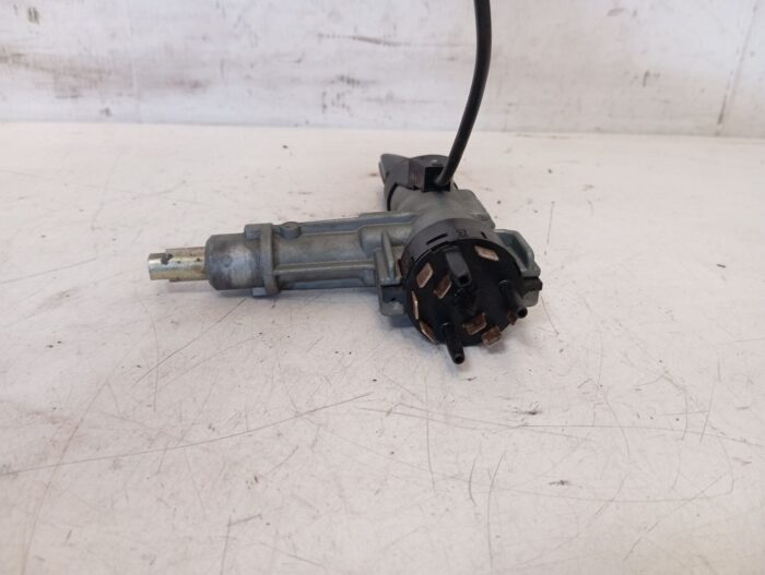 Conmutador de arranque con llave Audi 80 1995