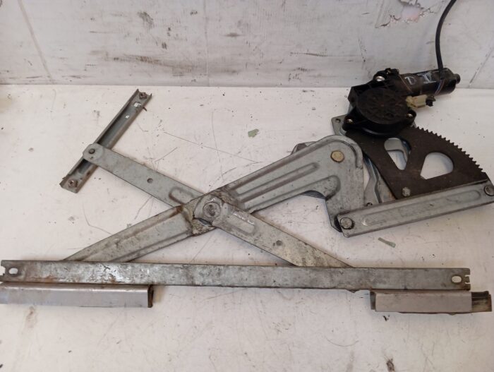 Elevalunas delantero izquierdo Hyundai Galloper 1999