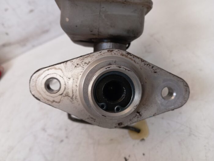 Bomba freno con depósito Hyundai Galloper 1999 diésel