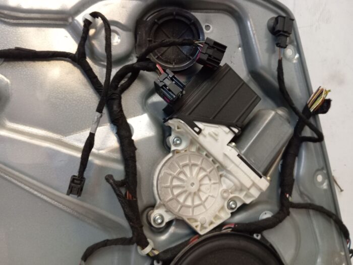 Elevalunas Delantero Izquierdo Seat Ibiza III 2004