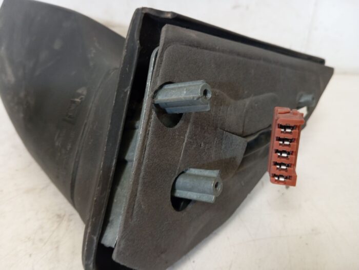 Retrovisor Citroën Saxo izquierdo eléctrico 2000