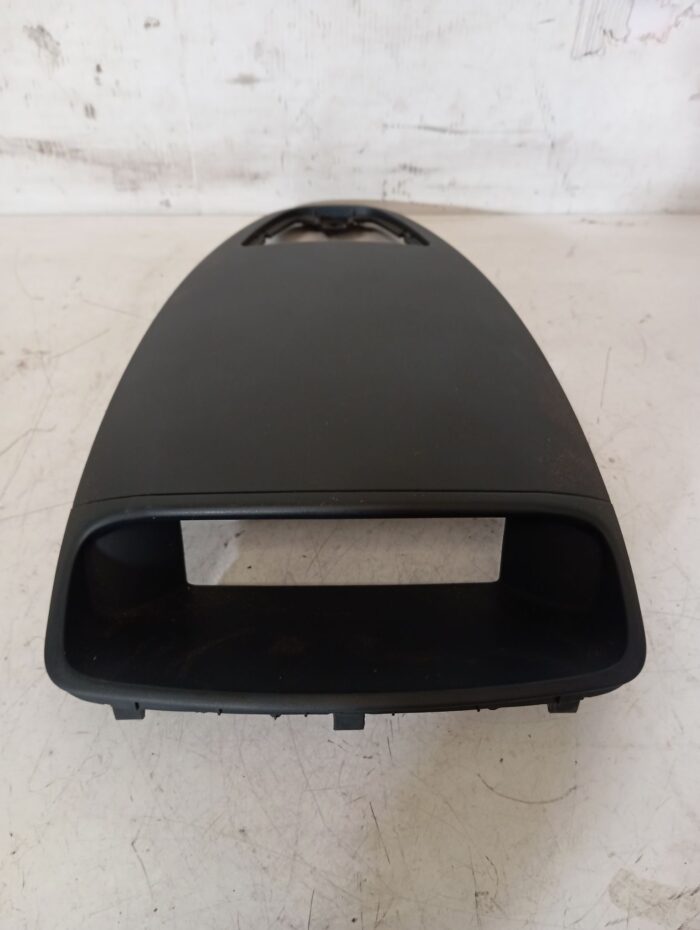 Moldura pantalla central Opel Corsa D 2006