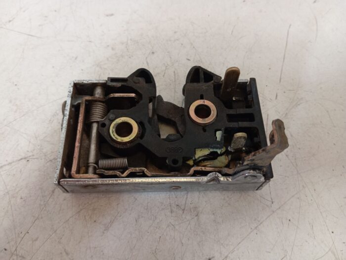 Cerradura Puerta Trasera Izquierda Audi 80