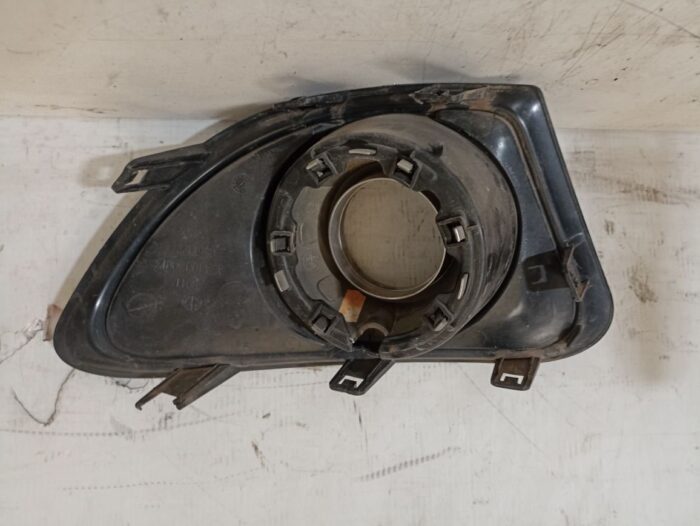 Tapa rejilla antiniebla delantero izquierdo Alfa Romeo (940) 2014