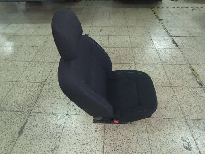 Asiento delantero izquierdo Dacia Logan 2018 negro