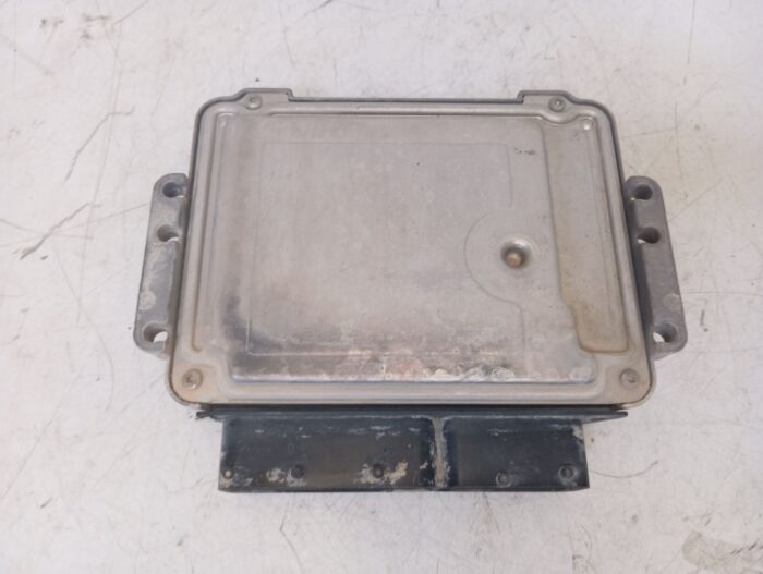 Centralita Motor Uce Opel Astra H 2005 Z17DTH Diésel