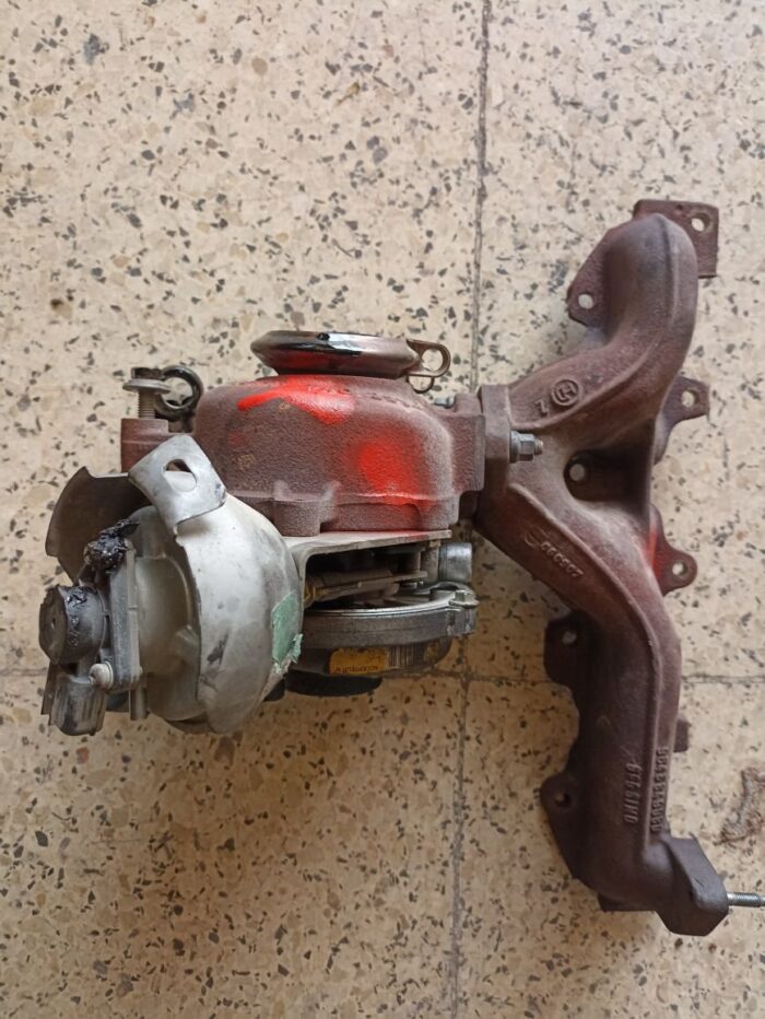 Turbo Ford Mondeo IV 2009 con colector escape