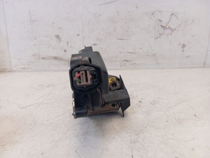 Cerradura trasera izquierda Hyundai Matrix 2003
