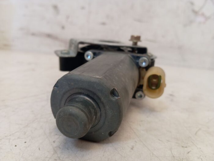 Motor elevalunas delantero izquierdo Nissan Terrano II 1996