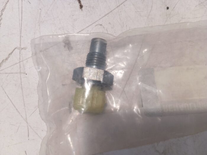 Sensor temperatura motor Renault, Opel, Volvo, Alpine varios modelos nuevo original