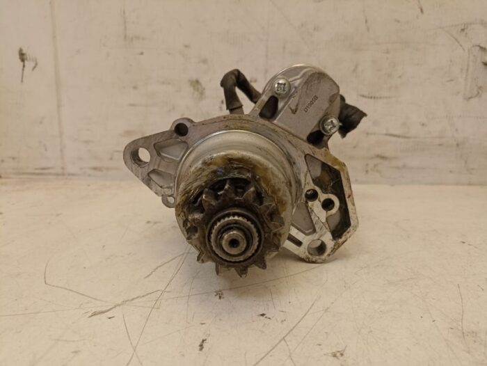 Motor de arranque Nissan Almera (N16) 2001