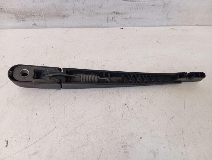 Brazo Limpia Trasero Peugeot 307 2005