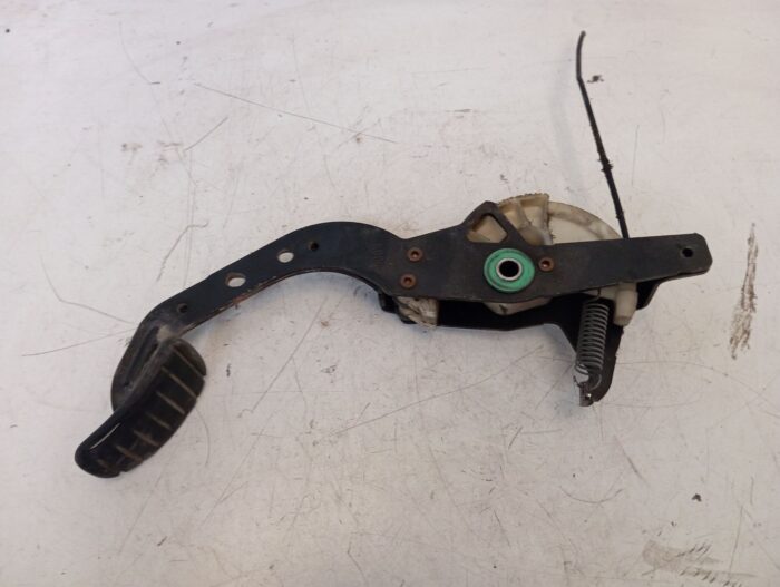 Pedal embrague Renault Kangoo I (F/KC0) 2004