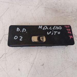 Mando Elevalunas Delantero Derecho Mercedes Sprinter 330 CDI 2.2 2012 diésel