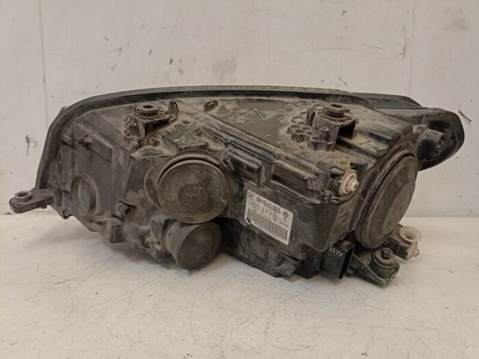 Faro Derecho Volkswagen Caddy IV