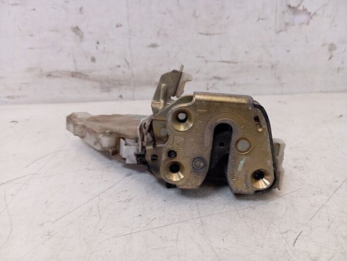 Cerradura Puerta Trasera Izquierda Nissan Almera II (N16) 2000