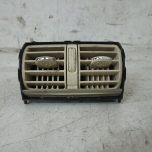 Rejilla aireadora central Mercedes Clase C color beige 2004