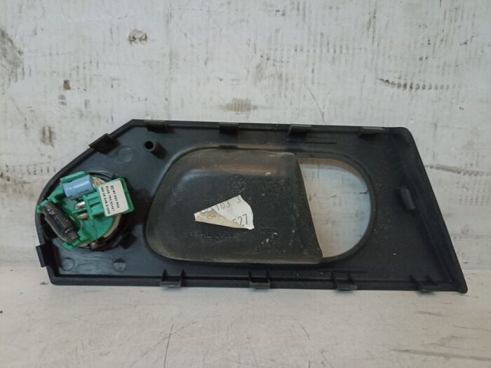Moldura interior espejo retrovisor con tweeter