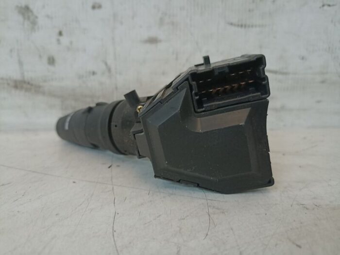 Mando Limpia Nissan Almera II 2004