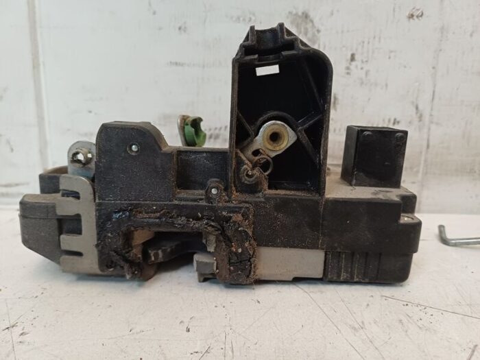 Cerradura Puerta Trasera Derecha Opel Meriva A 2006