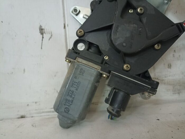 Elevalunas delantero izquierdo con motor Volkswagen Lupo Seat Arosa 2001