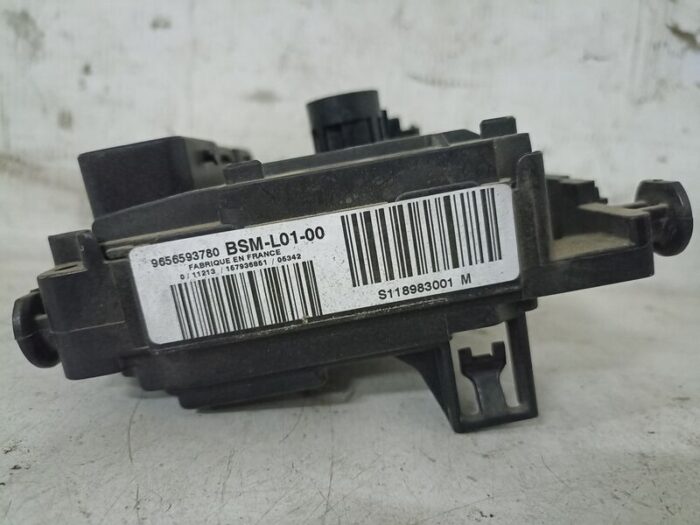 Caja Reles / Fusibles Peugeot 407 2006