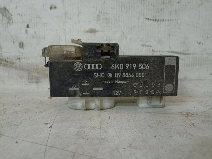 Caja precalentamiento Seat Ibiza II (6K) 1997