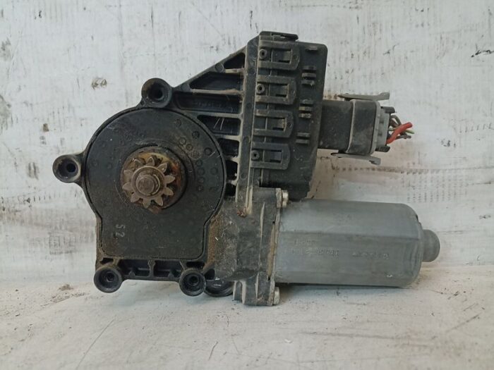 Motor elevalunas Delantero Izquierdo Opel Astra H 2006