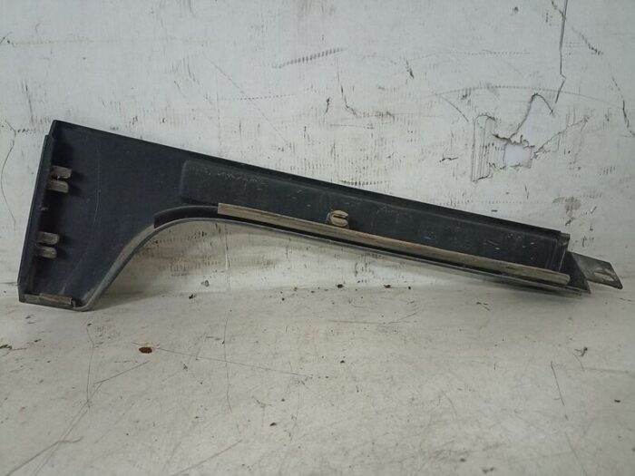 Moldura trasera logo marca Seat Ibiza II (6K) 1997